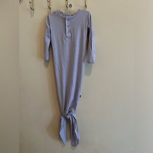 NWOT Sweet Bamboo one size knotted sleeper gown